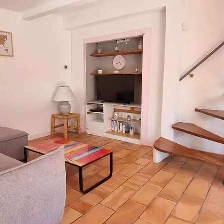 Maison Dans Un Endroit Paisible Feriehus