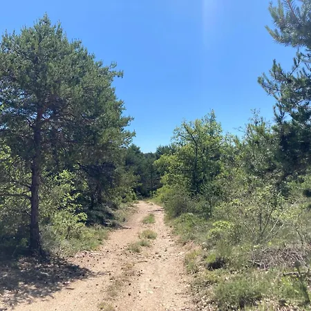 Maison Dans Un Endroit Paisible Prázdninový dům *